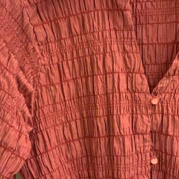 Pucker-stitched Shirt With Fluted Cuffs by True Grit - Picture 4 of 4